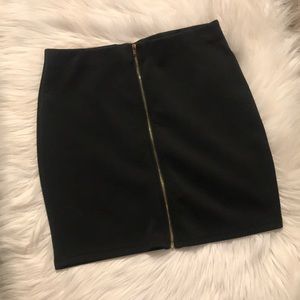 Mini black skirt